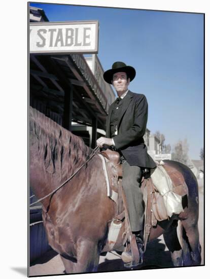 L'Homme aux colts d'or WARLOCK by EdwardDmytryk with Henry Fonda, 1959 (photo)-null-Mounted Photo