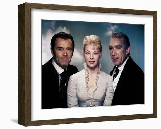 L'Homme aux colts d'or WARLOCK by EdwardDmytryk with Henry Fonda, Dolores Michaels and Anthony Quin-null-Framed Photo