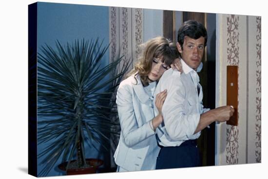L'homme by Rio by PhilippedeBroca with Francoise Dorleac and Jean-Paul Belmondo, 1964 (photo)-null-Stretched Canvas