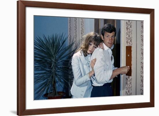 L'homme by Rio by PhilippedeBroca with Francoise Dorleac and Jean-Paul Belmondo, 1964 (photo)-null-Framed Photo