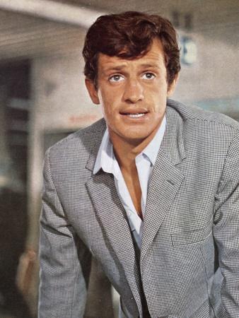 https://imgc.allpostersimages.com/img/posters/l-homme-by-rio-by-philippedebroca-with-jean-paul-belmondo-1964-photo_u-L-Q1C2NBD0.jpg?artPerspective=n