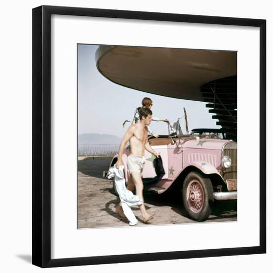 L'homme de Rio-null-Framed Photo