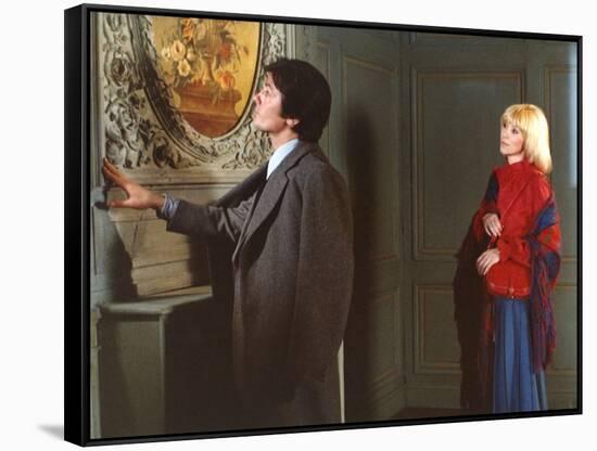 L'HOMME PRESSE, 1976 directed by EDOUARD MOLINARO Alain Delon and Mireille Darc (photo)-null-Framed Stretched Canvas