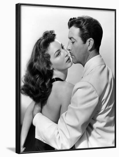 L'ile au complot THE BRIBE by RobertLeonard with Ava Gardner and Robert Taylor, 1949 (b/w photo)-null-Framed Photo