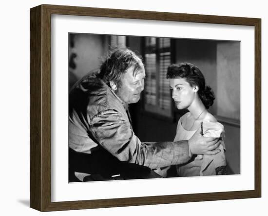 L'ile au complot THE BRIBE by RobertLeonard with Charles Laughton and Ava Gardner, 1949 (b/w photo)-null-Framed Photo