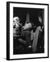 L'Inconnu du Nord-Express STRANGERS ON A TRAIN by AlfredHitchcock with Robert Walker and Farley Gra-null-Framed Photo