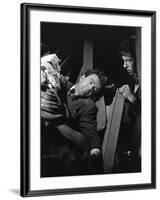 L'Inconnu du Nord-Express STRANGERS ON A TRAIN by AlfredHitchcock with Robert Walker and Farley Gra-null-Framed Photo