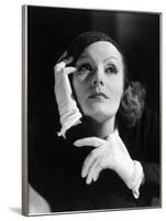 L'inspiratrice INSPIRATION by Clarence Brown with Greta Garbo, 1931 (b/w photo)-null-Framed Photo