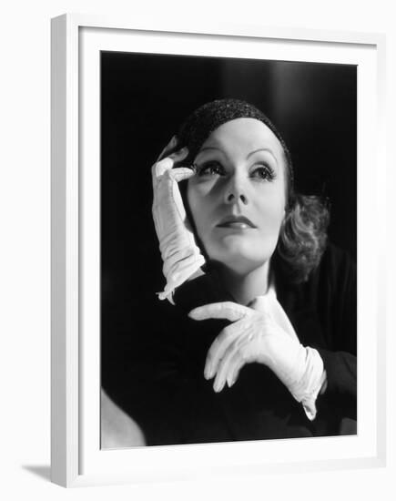 L'inspiratrice INSPIRATION by Clarence Brown with Greta Garbo, 1931 (b/w photo)-null-Framed Photo