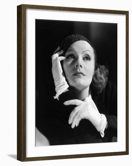 L'inspiratrice INSPIRATION by Clarence Brown with Greta Garbo, 1931 (b/w photo)-null-Framed Photo