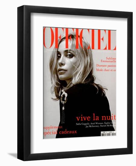 L'Officiel, 2003 - Emmanuelle Béart Porte une Veste en Coton et Soie Noire Dolce & Gabbana-Anuschka Bloomers & Niels Schumm-Framed Art Print