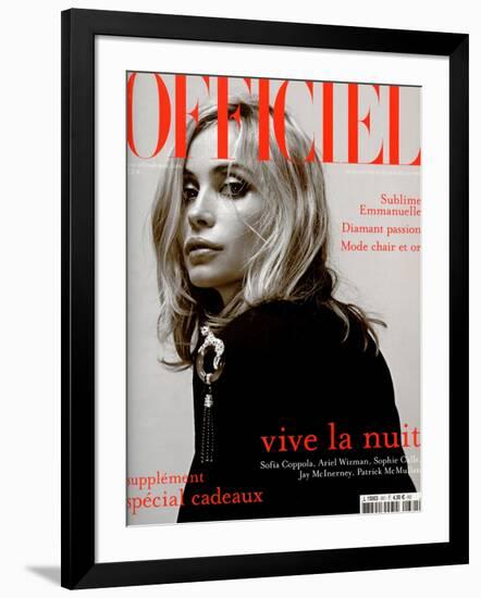 L'Officiel, 2003 - Emmanuelle Béart Porte une Veste en Coton et Soie Noire Dolce & Gabbana-Anuschka Bloomers & Niels Schumm-Framed Art Print