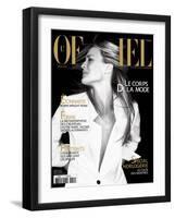 L'Officiel, April 2007 - Robin Wright Penn Porte une Veste Yves Saint Laurent-Daniel Gebbay-Framed Art Print