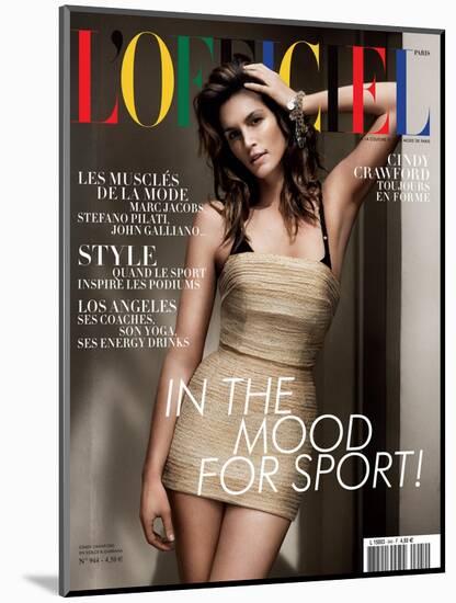 L'Officiel, April 2010 - Cindy Crawford-Paul Wetherell-Mounted Art Print