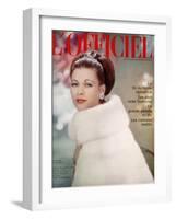 L'Officiel - Cape de Vison Jasmine Emba de Maurice Kotler, Bijoux de Boucheron-Arsac-Framed Art Print