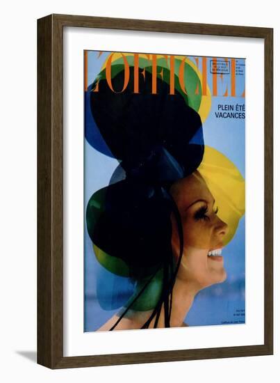 L'Officiel - Coiffure de Jean Patou-null-Framed Art Print