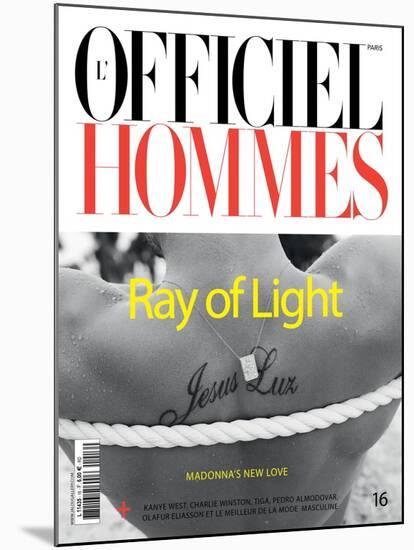 L'Officiel, Hommes June 2009 - Jesus Luz-Milan Vukmirovic-Mounted Art Print