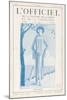L'Officiel, January 15 1922 - Robe de Molyneux-Delphi-Mounted Art Print