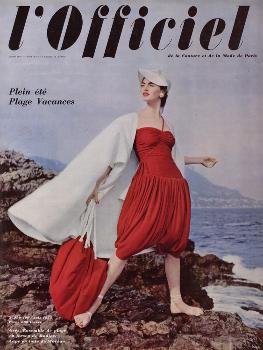 'L'Officiel, June 1955 - Grès. Ensemble de Plage en Jersey de Rodier, Cape  en Toile de Moreau' Prints - Philippe Pottier | AllPosters.com