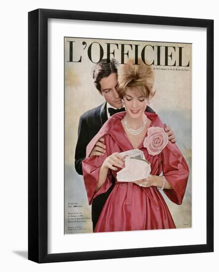 L'Officiel - Manteau du Soir de Jacques Griffe en Soie de Bianchini-Férier, Bijoux de Boucheron-Philippe Pottier-Framed Art Print