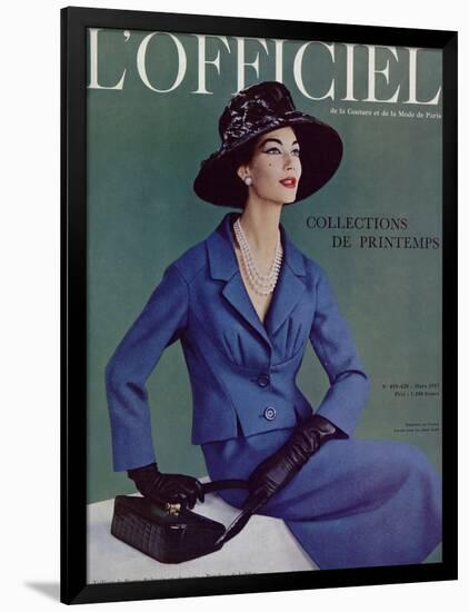 L'Officiel, March 1957 - Tailleur de Pierre Balmain en Cheviotte Poncho de Labbey-Philippe Pottier-Framed Art Print