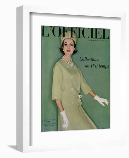 L'Officiel, March 1961 - Tailleur de Christian Dior en Tilfiz de Lesur-Roland de Vassal-Framed Art Print