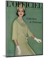 L'Officiel, March 1961 - Tailleur de Christian Dior en Tilfiz de Lesur-Roland de Vassal-Mounted Art Print