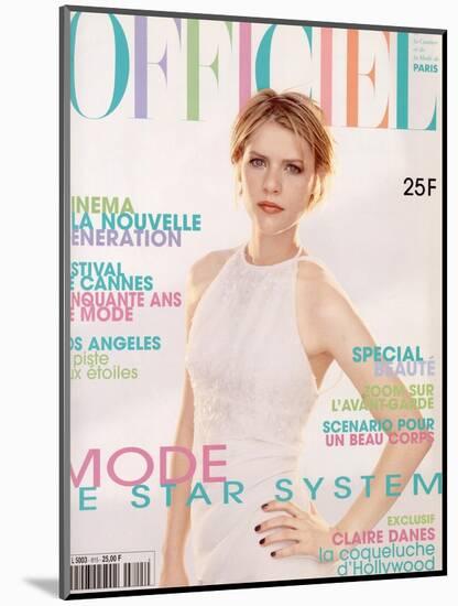 L'Officiel, May 1997 - Claire Danes en Chanel Boutique, Robe en Panne de Velours Blanche Irisée-Firooz Zahedi-Mounted Art Print