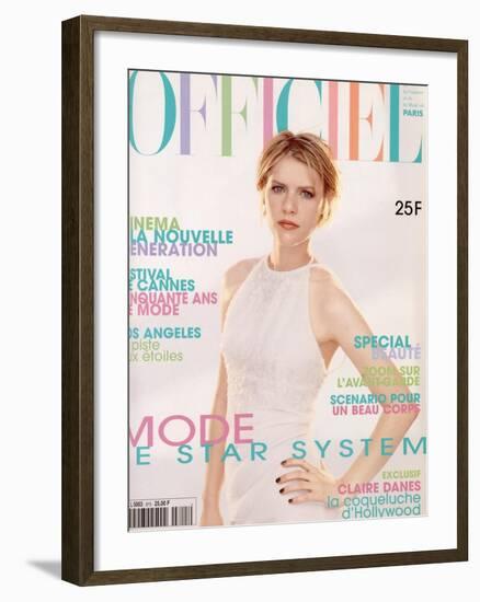 L'Officiel, May 1997 - Claire Danes en Chanel Boutique, Robe en Panne de Velours Blanche Irisée-Firooz Zahedi-Framed Art Print