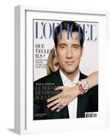 L'Officiel, May 2009 - Clive Owen Porte un Costume Giorgio Armani-Harri Peccinotti-Framed Art Print