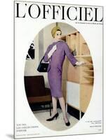 L'Officiel, October 1957 - Robe de Balenciaga-Philippe Pottier-Mounted Art Print