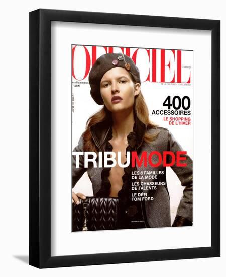 L'Officiel, October 2000 - Heather Knese en Gucci-Nicolas Hidiroglou-Framed Art Print