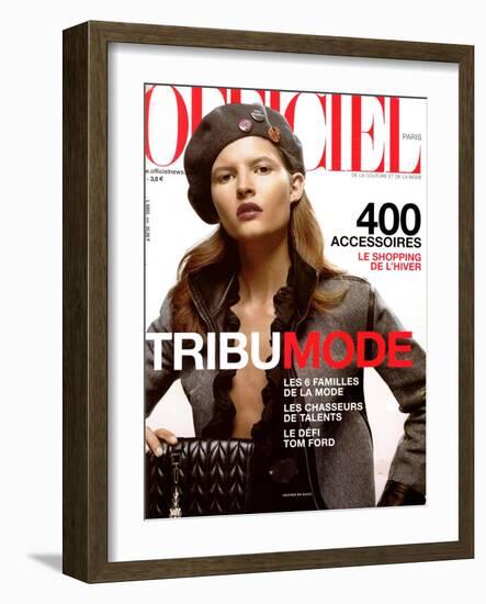 L'Officiel, October 2000 - Heather Knese en Gucci-Nicolas Hidiroglou-Framed Art Print