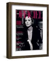 L'Officiel, October-November 1992 - Lara Harris, Qui Porte une Veste Smoking de Giorgio Armani-Peter Lindbergh-Framed Art Print