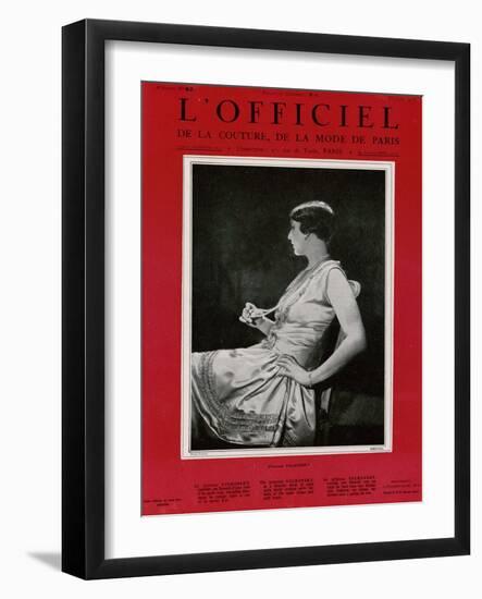 L'Officiel, September 1926 - Mlle Falconetti en Martial & Armand-G. L. Manuel Frères-Framed Art Print