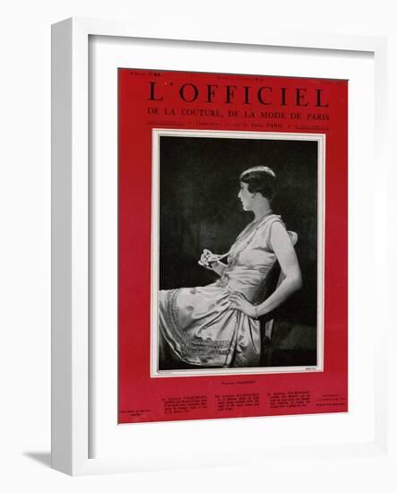 L'Officiel, September 1926 - Mlle Falconetti en Martial & Armand-G. L. Manuel Frères-Framed Art Print