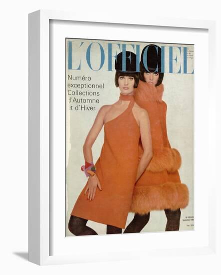 L'Officiel, September 1966 - Manteau et Robe de Pierre Cardin-Guégan-Framed Art Print