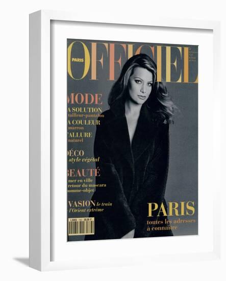 L'Officiel, September 1993 - Magalie dans une Longue Robe Noire d'Yves Saint Laurent-Francesco Scavullo-Framed Art Print