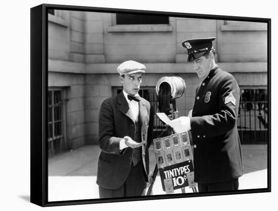 L'Operateur The Cameraman by EdwardSedgwick with Buster Keaton, 1928 Film muet --- Silent movie (b/-null-Framed Stretched Canvas