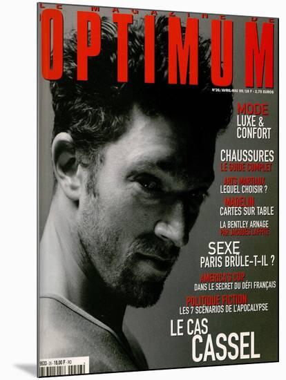 L'Optimum, April-May 1999 - Vincent Cassel Porte un Tee-Shirt Col V en Coton Chiné Calvin Klein-Antonio Spinoza-Mounted Art Print
