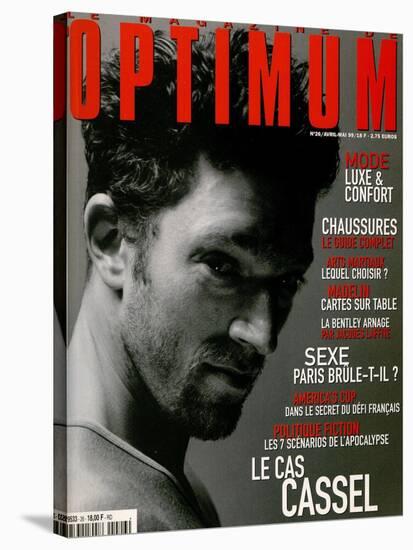 L'Optimum, April-May 1999 - Vincent Cassel Porte un Tee-Shirt Col V en Coton Chiné Calvin Klein-Antonio Spinoza-Stretched Canvas