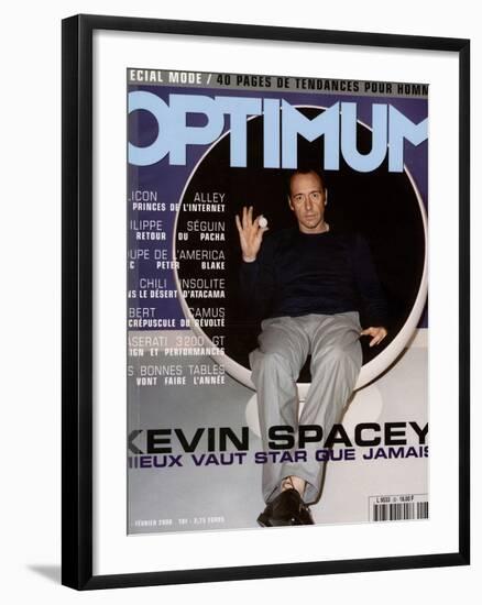 L'Optimum, February 2000 - Kevin Spacey Habillé en Prada-Richard Wright-Framed Art Print