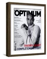 L'Optimum, June-July 2004 - Thierry Henry Porte un Blouson Nike-Mike Thomas-Framed Art Print