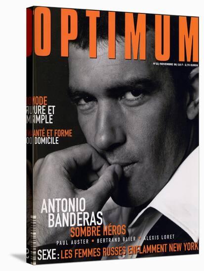 L'Optimum, November 1998 - Antonio Banderas Porte une Veste de Smoking et une Chemise Gucci-André Rau-Stretched Canvas