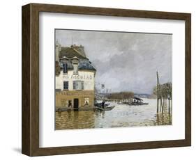 La barque pendant l'inondation à Port-Marly-Alfred Sisley-Framed Giclee Print