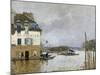 La barque pendant l'inondation à Port-Marly-Alfred Sisley-Mounted Giclee Print