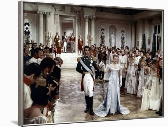 LA BELLE and L'EMPEREUR, 1959 par Axel von Ambesser with Jean Claude Pascal and Romy Schneider (pho-null-Framed Photo