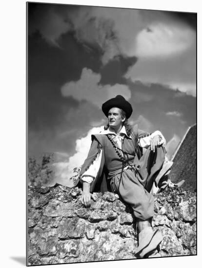 La Belle and la Bete by JeanCocteau with Jean Marais, 1946 (b/w photo)-null-Mounted Photo