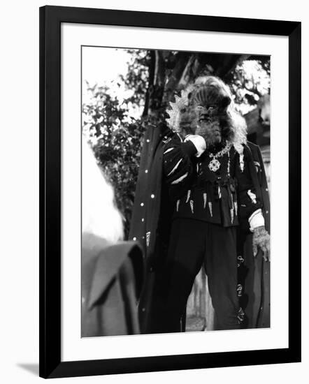 La Belle and la Bete by JeanCocteau with Jean Marais, 1946 (b/w photo)-null-Framed Photo