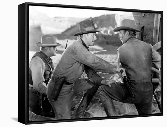 La Caravane heroique (Virginia City) by MichaelCurtiz with Errol Flynn and Randolph Scott, 1940 (b/-null-Framed Stretched Canvas